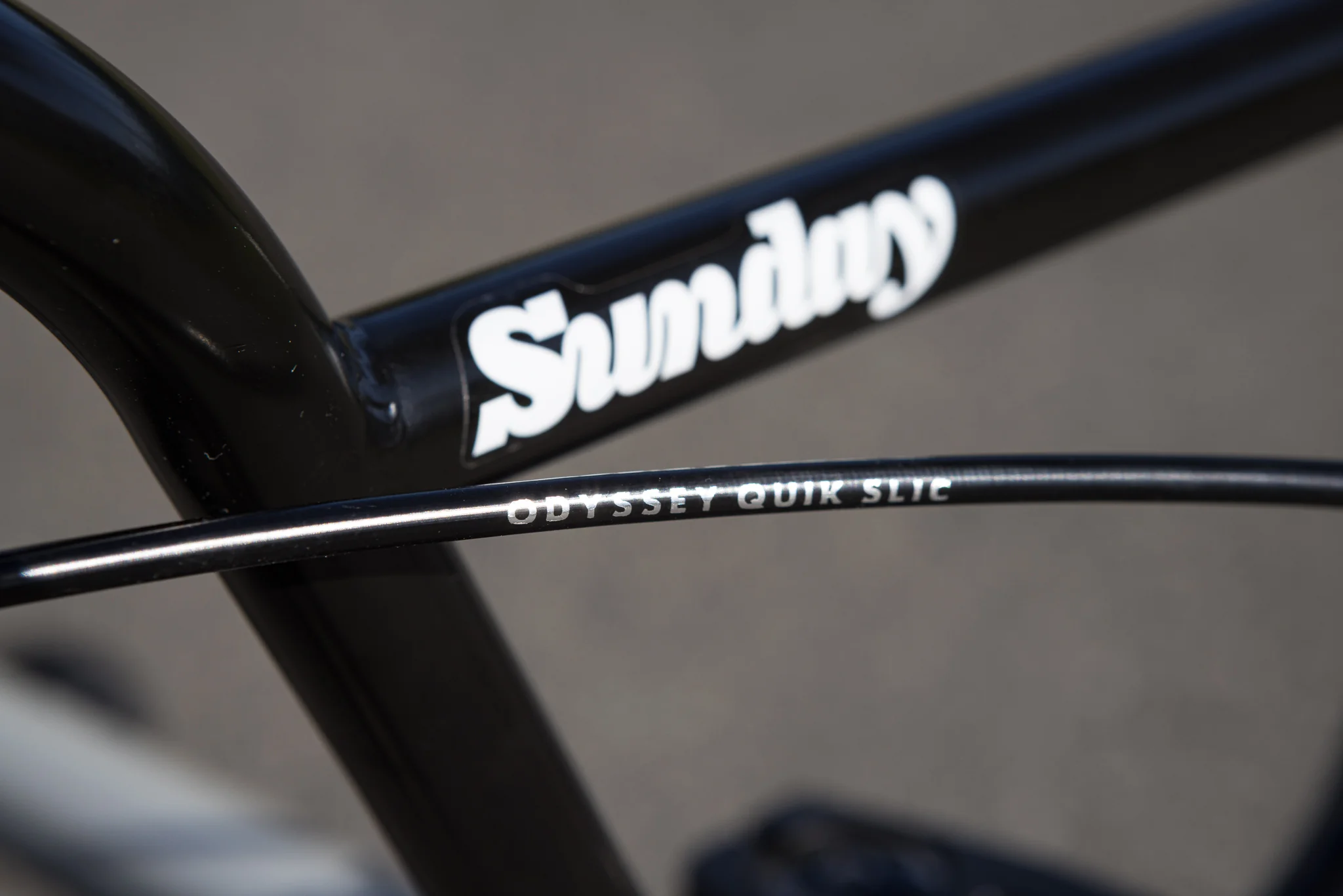 SUNDAY BLUEPRINT Gloss Battleship Gray with 20.5″ tt SUNDAY BLUEPRINT Gloss Battleship Gray with 20.5" tt