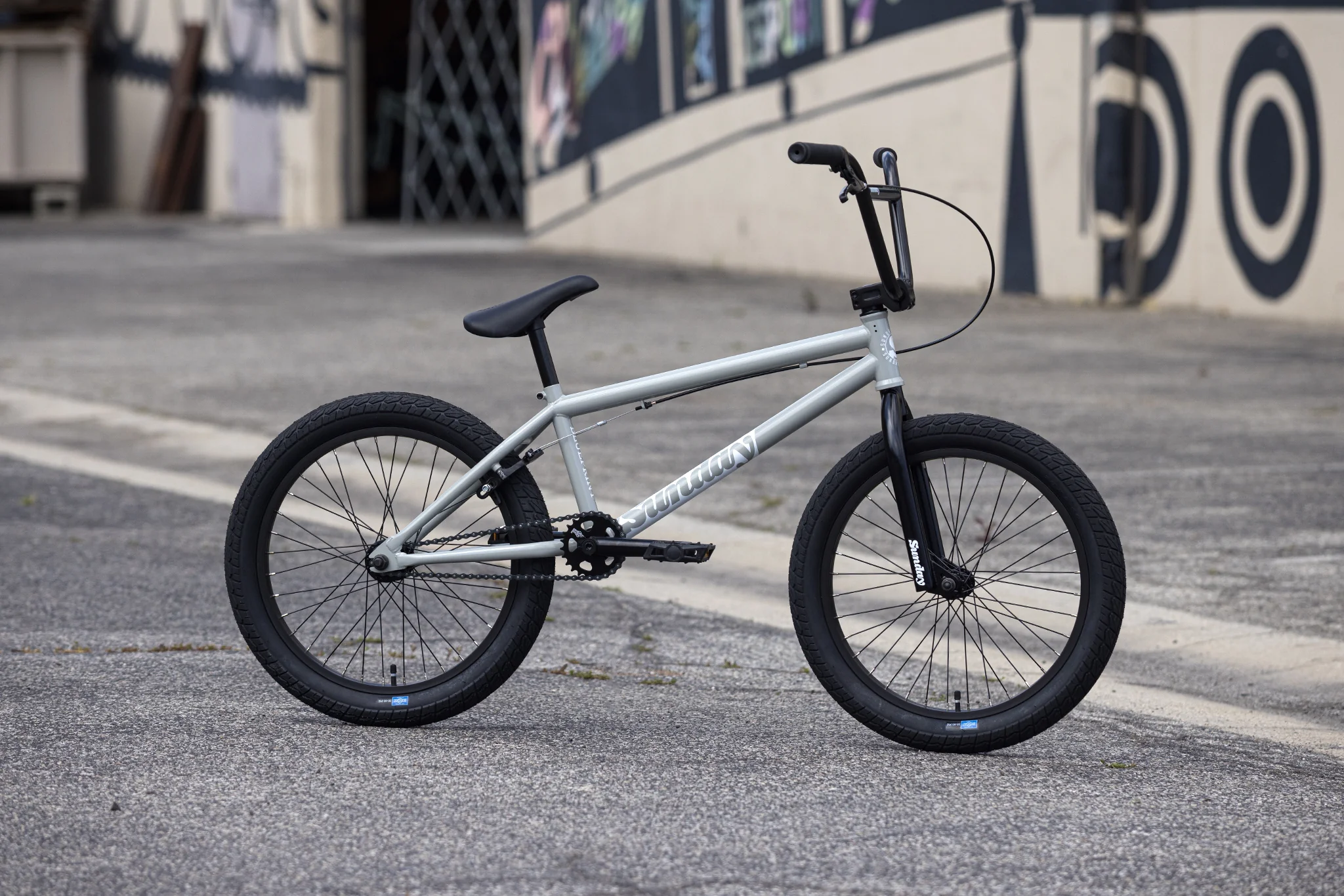 SUNDAY BLUEPRINT Gloss Battleship Gray with 20.5" tt SUNDAY BLUEPRINT Gloss Battleship Gray with 20.5" tt