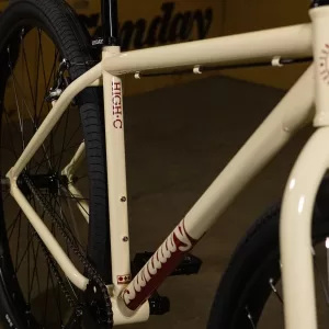 Sunday High C 29" Gloss Classic White with 23.5" tt
