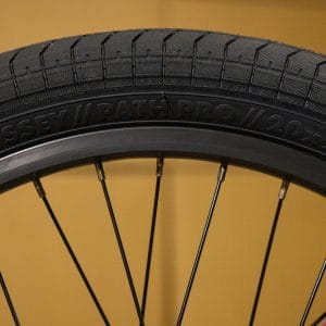 Sunday Primer Park Gloss Berry with 20.5" tt in RHD